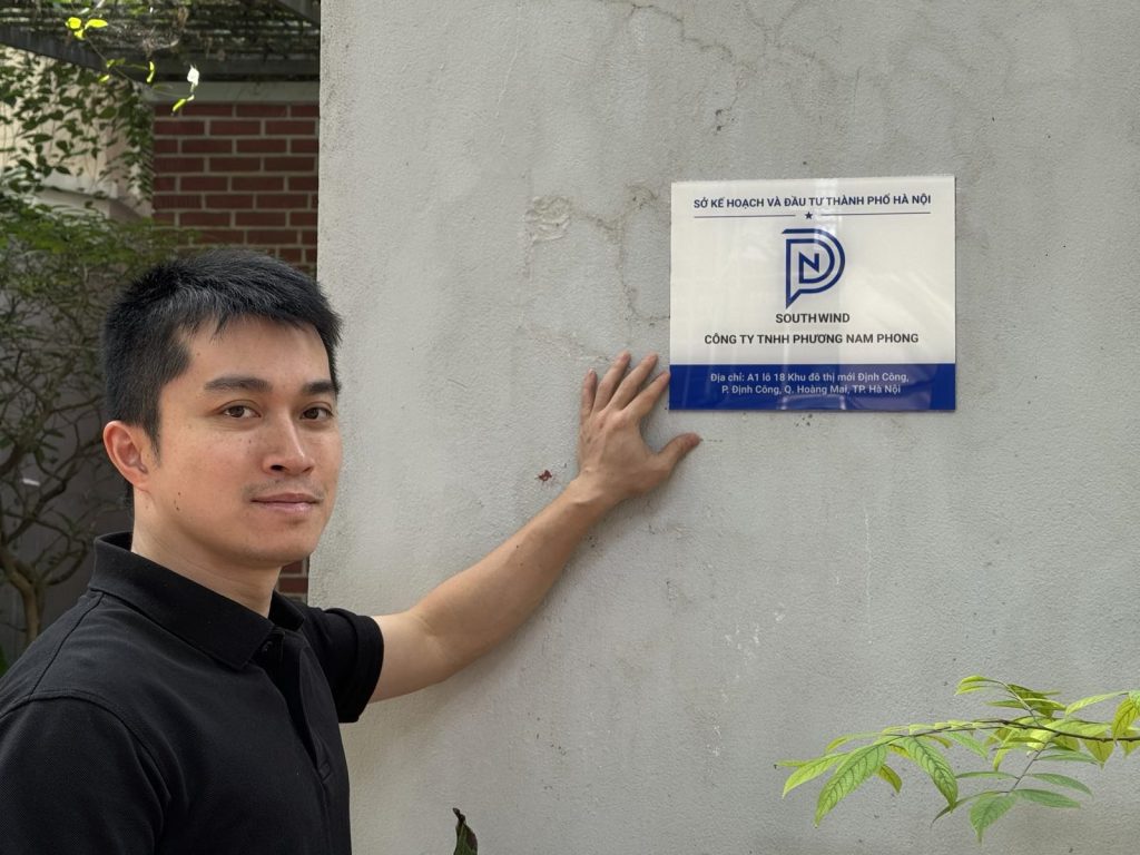 Gắn biển trụ sở và văn phòng South Wind